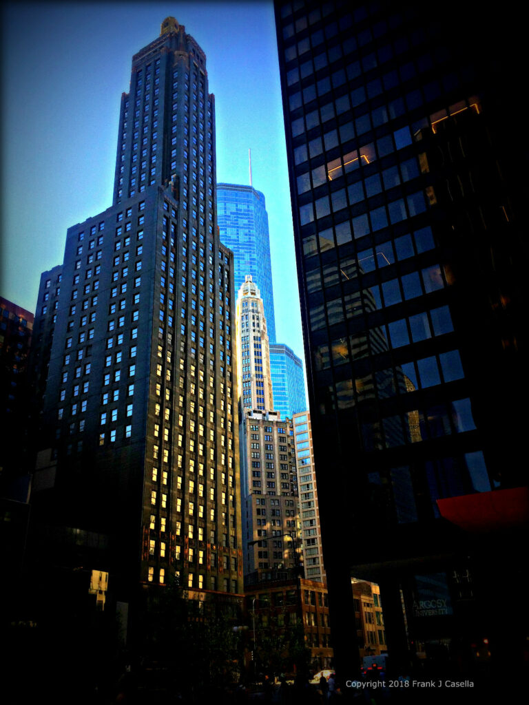 Photo Chicago Skyscrapers Golden Hour Reflections
